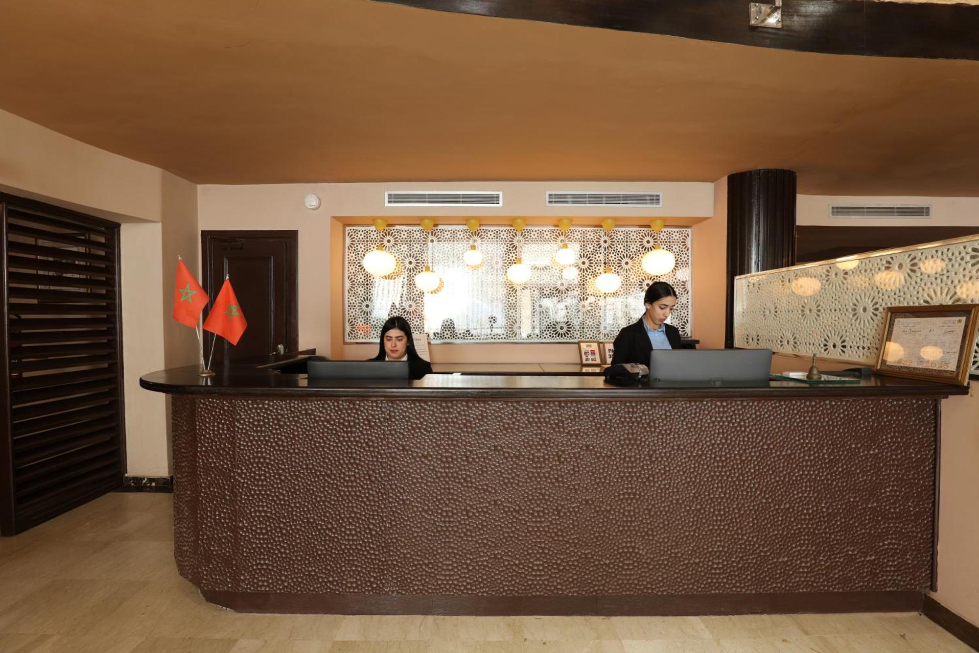 Les Saisons Hotel
